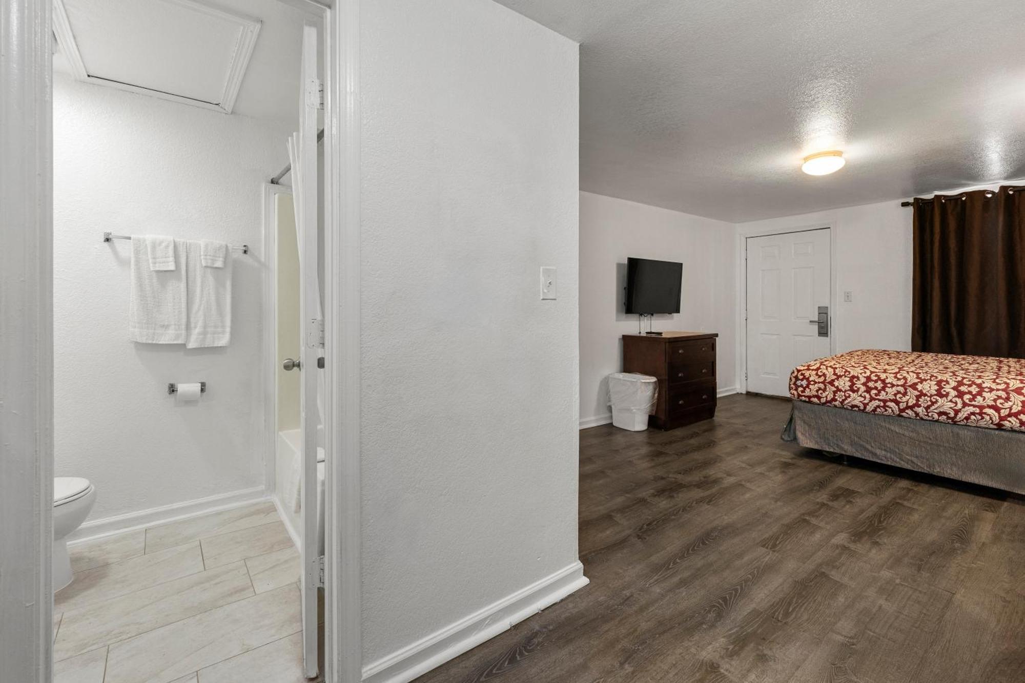 Extended Stay Studios Монтгомери Экстерьер фото